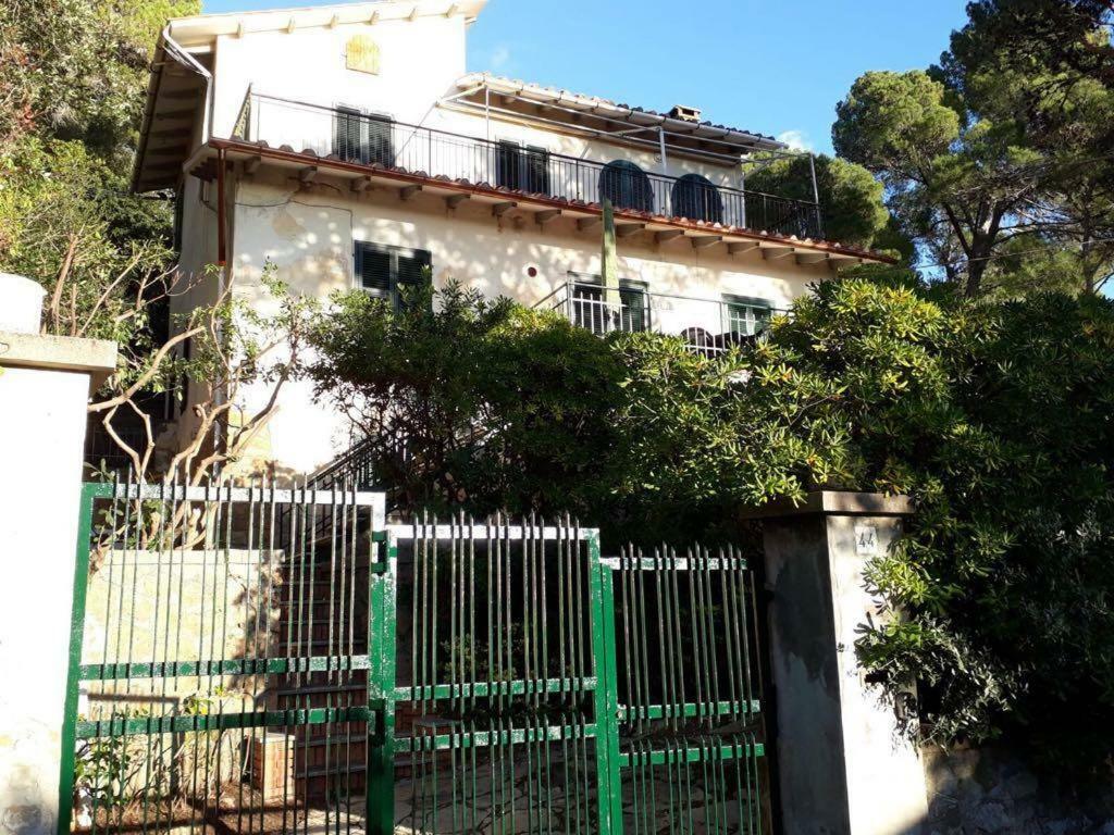 Casa Al Mare Livorno Apartment Quercianella Exterior photo